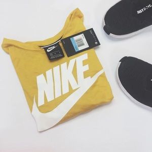 NIKE TOP